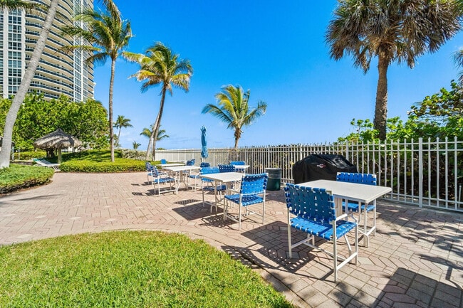 Building Photo - 3100 N Ocean Blvd