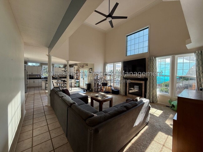 Building Photo - 7425 Pelbrook Farm Dr