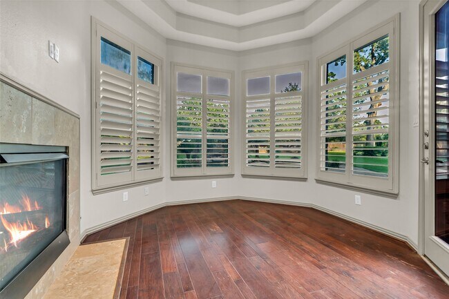 Building Photo - 19309 Whispering Grove E