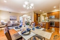 Building Photo - 641 Turnbuckle Dr