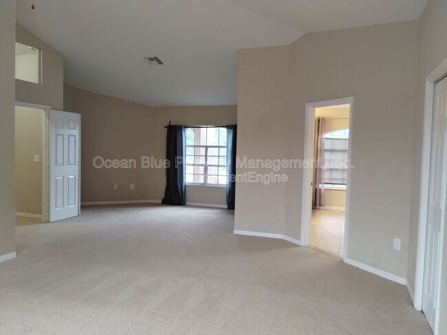 Building Photo - 27217 Breakers Dr