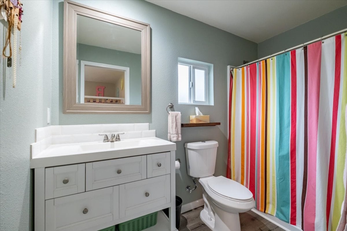 Building Photo - 365 S 15th St