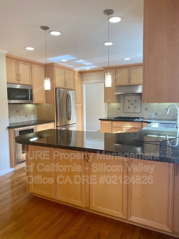 Building Photo - 16786 Potter Ct