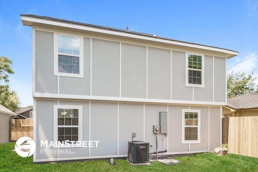 Building Photo - 5630 Gineridge Dr