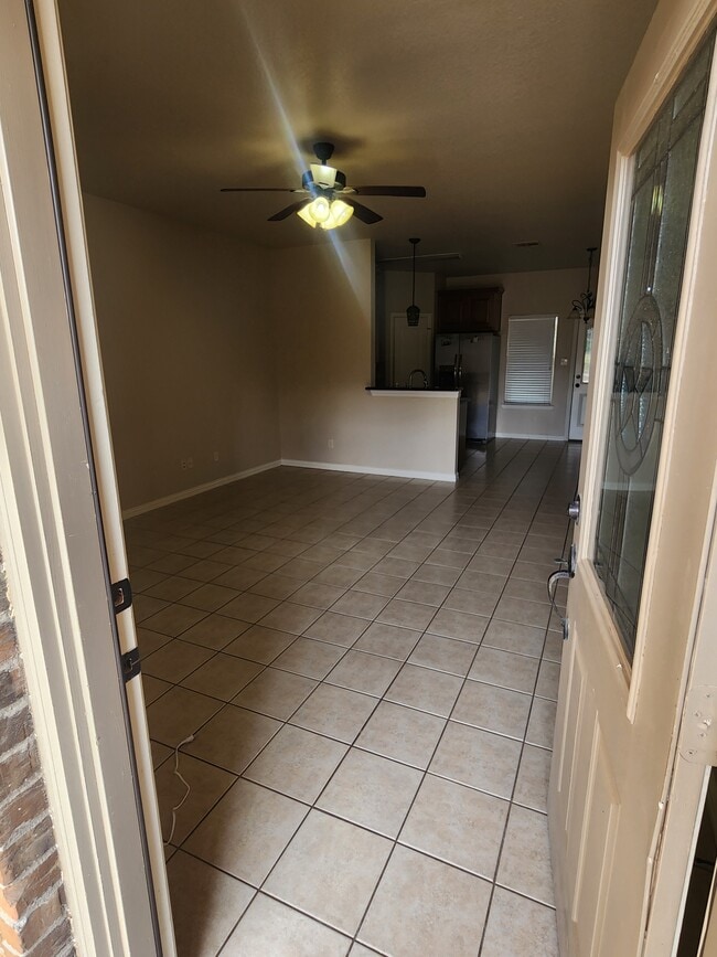 Building Photo - 437 Dunlap Ave