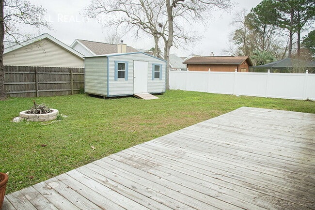 Building Photo - 1116 Greentree Ct