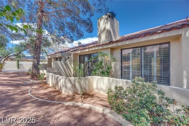 Building Photo - 2723 Seabridge Dr