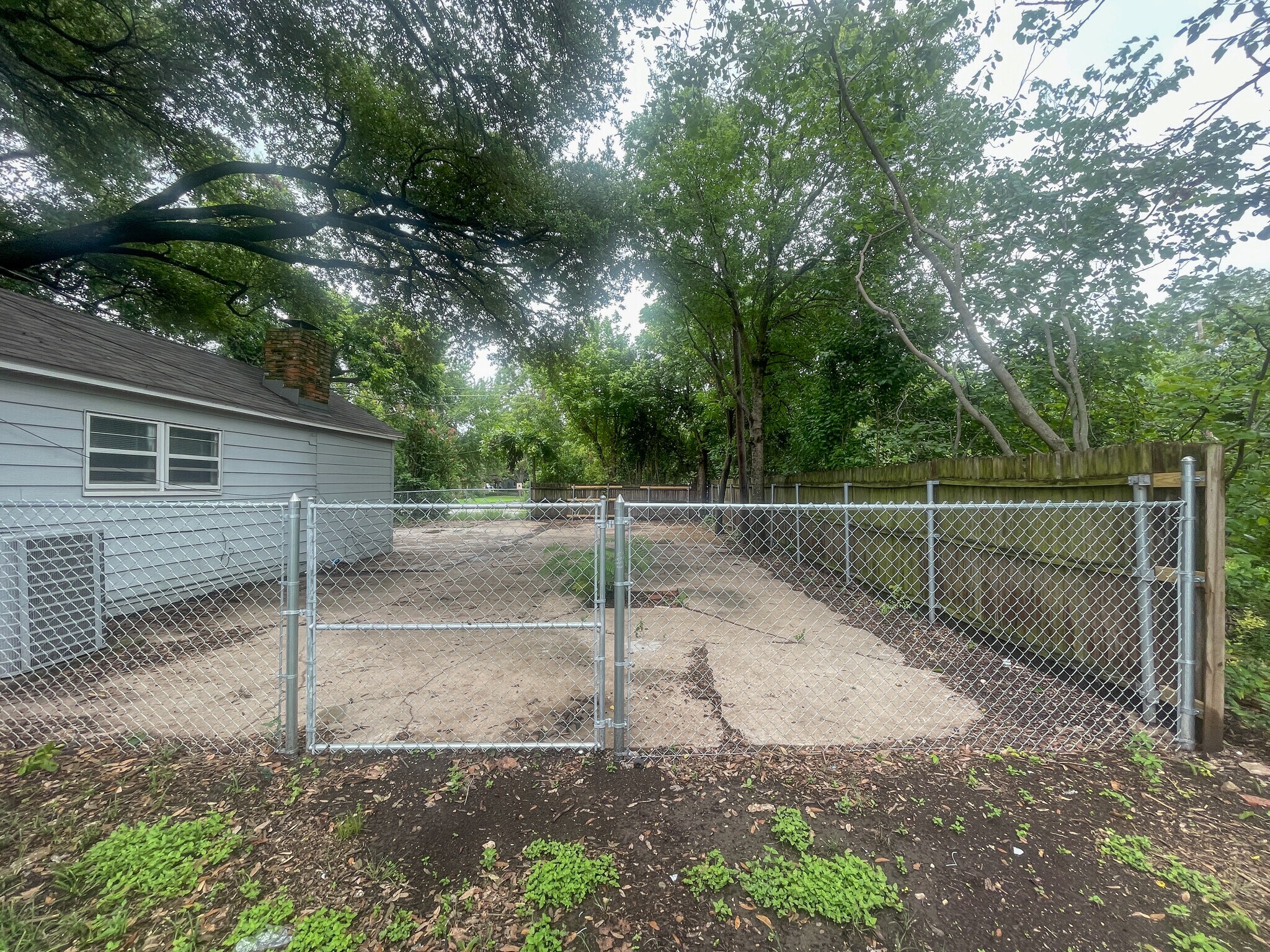 Building Photo - 616 N 35th St