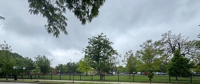 Building Photo - 5484 W Higgins Ave