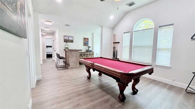 Building Photo - 2708 Sunnycreek Ln