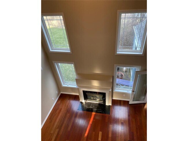 Building Photo - 5030 Archer Ln N