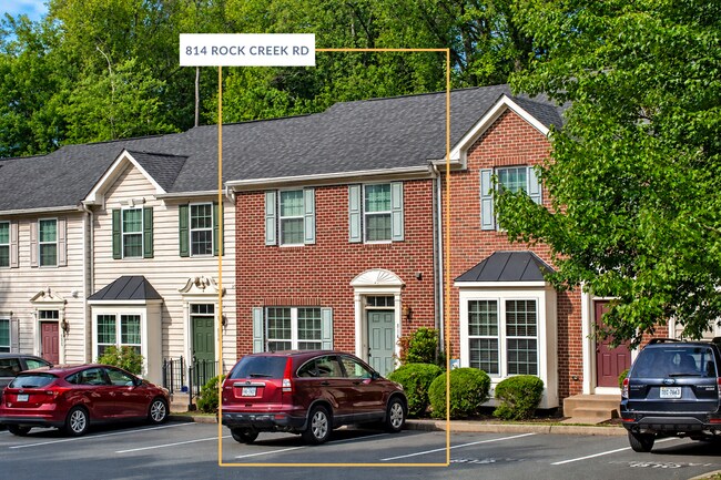 Building Photo - 814 Rockcreek Rd