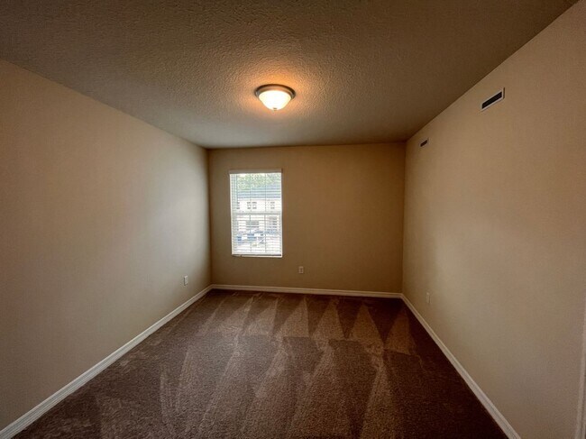 Building Photo - 4508 Sparkling Shell Ave