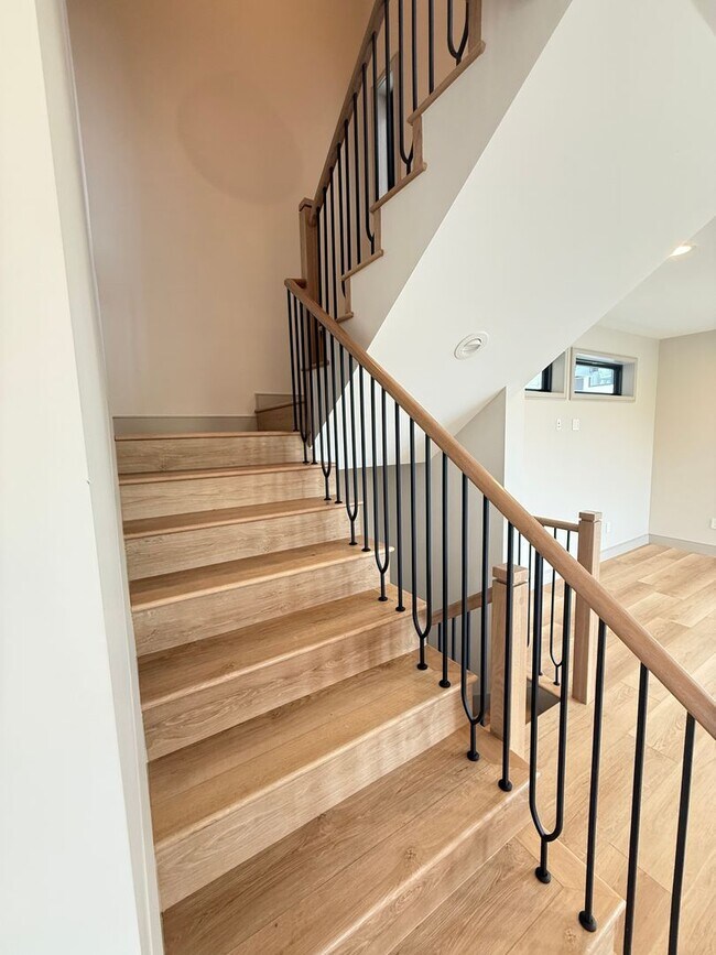 Building Photo - Brand new construction! 3 bedroom 3.5 bath end unit