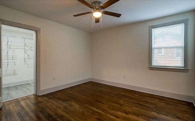 Building Photo - Beautifully renovated ranch bungalow locat...