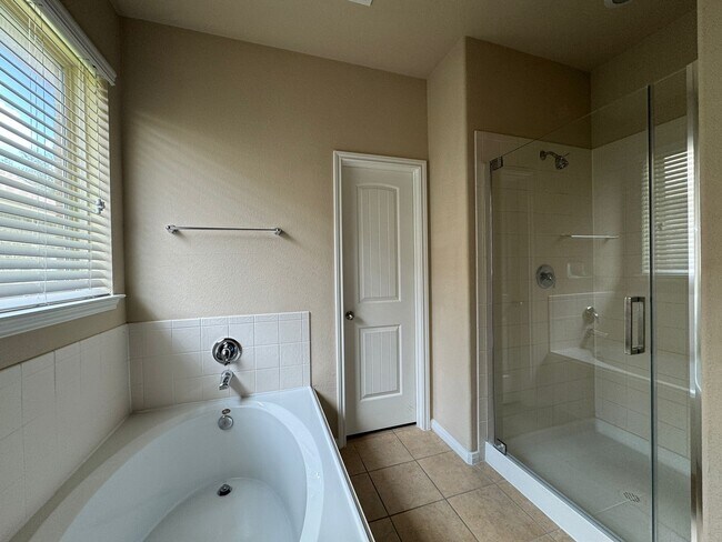 Building Photo - 19038 W Windhaven Terrace Trail