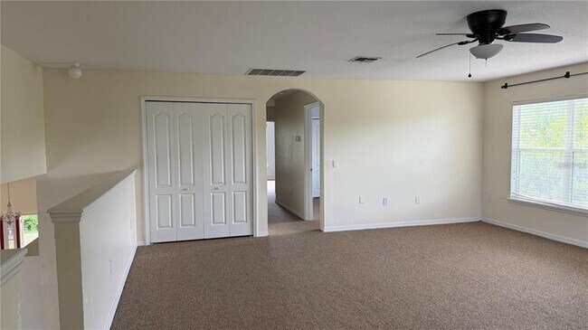 Building Photo - 979 Hacienda Cir