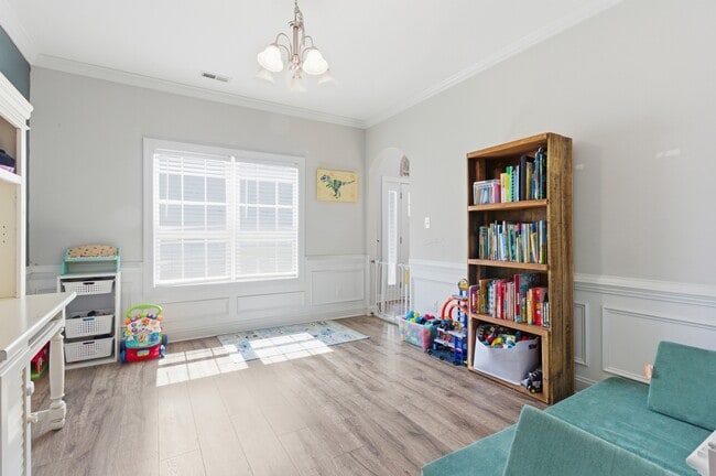 Building Photo - 2012 Snapper St