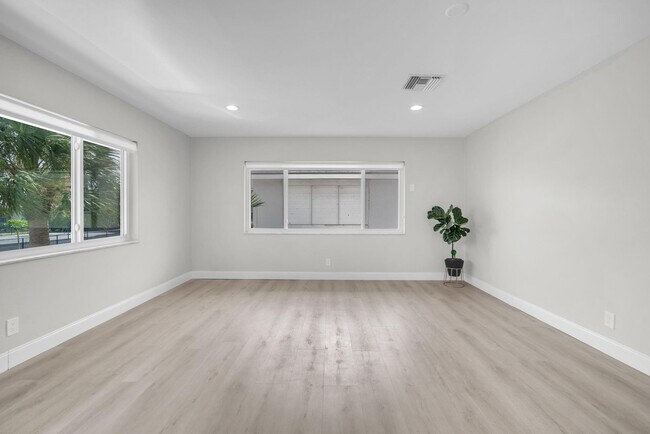 Building Photo - 3213 Colony Club Rd