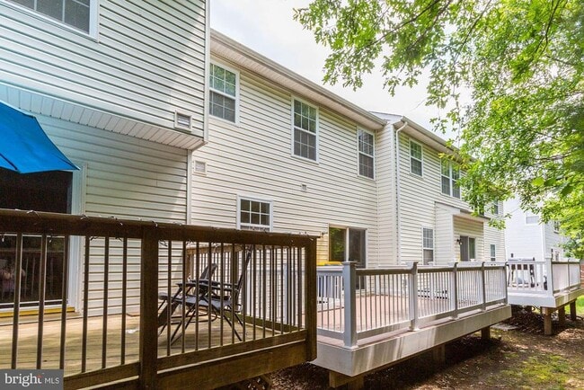 Building Photo - 7041 Water Oak Rd