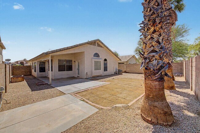 Building Photo - 12570 Desert Flower Rd