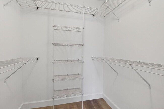 Building Photo - 2871 N Ocean Blvd