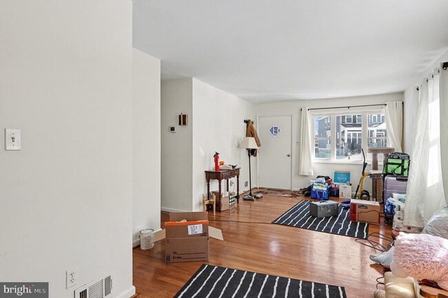 Building Photo - 1828 Olmstead Dr