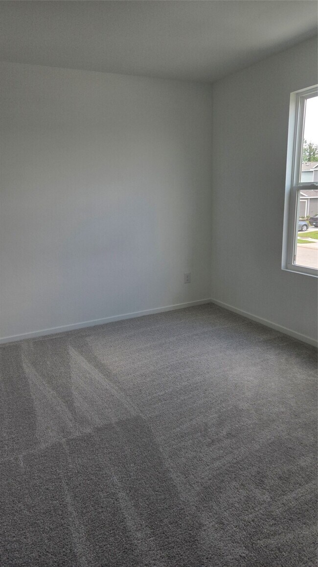 Building Photo - 952 Pertuso Ln