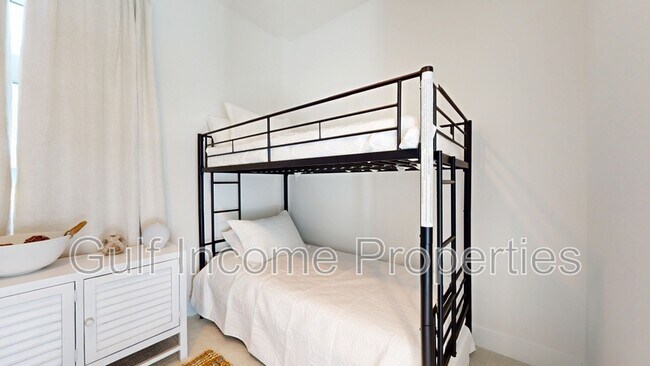 Building Photo - 6007 Cat Claw Ln