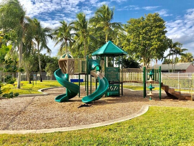 Building Photo - 9870 Watermill Cir