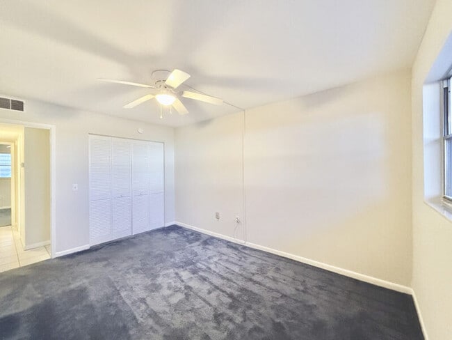 Building Photo - 911 Washington Ave SW