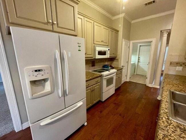 Building Photo - 3601 Serena Woods Ct