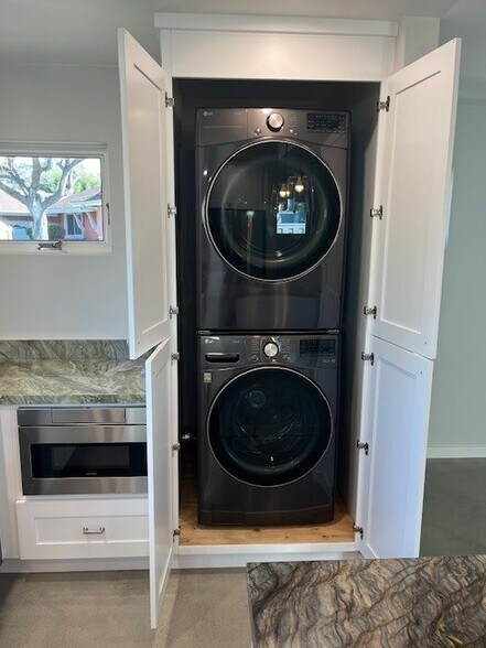 Building Photo - 3733 Fortunato Way