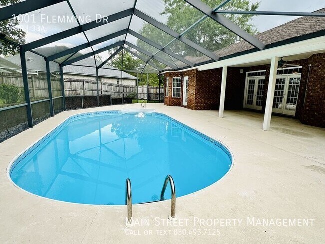 Building Photo - 1001 Fleming Dr