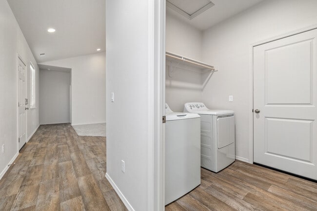 Building Photo - 1889 N W Enterprise St