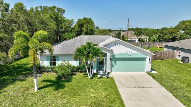 Building Photo - 1838 SE Genaro Terrace