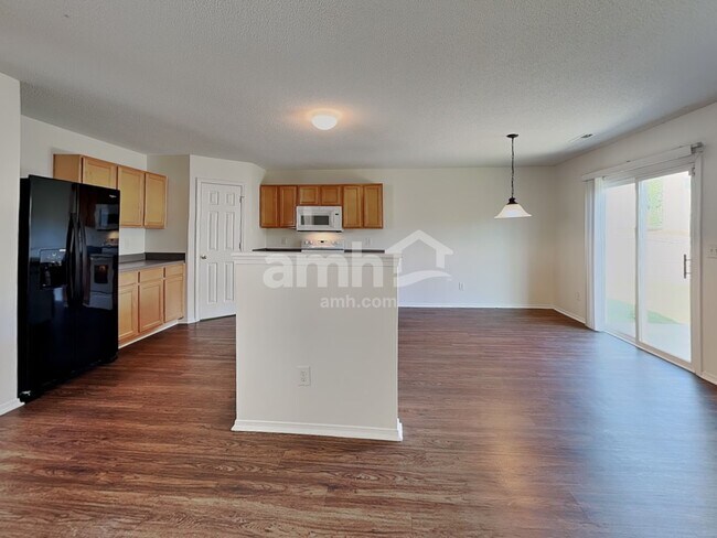 Building Photo - 1009 Gelfield Rd