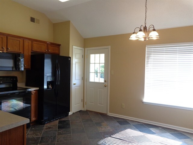 Building Photo - 1326 Siskin Dr