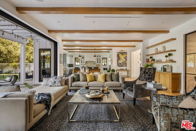 Building Photo - 16101 Royal Mt Dr