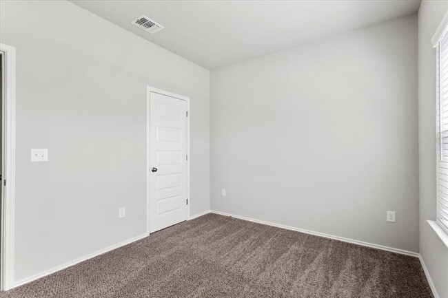 Building Photo - 4909 Sea Salt Dr