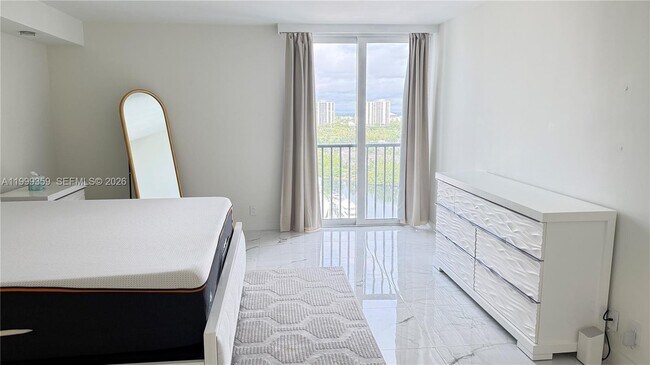 Building Photo - 19707 Turnberry Way