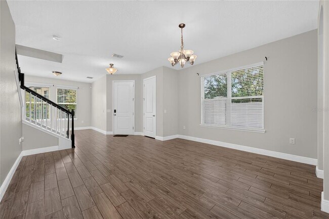 Building Photo - 3207 Palatka St