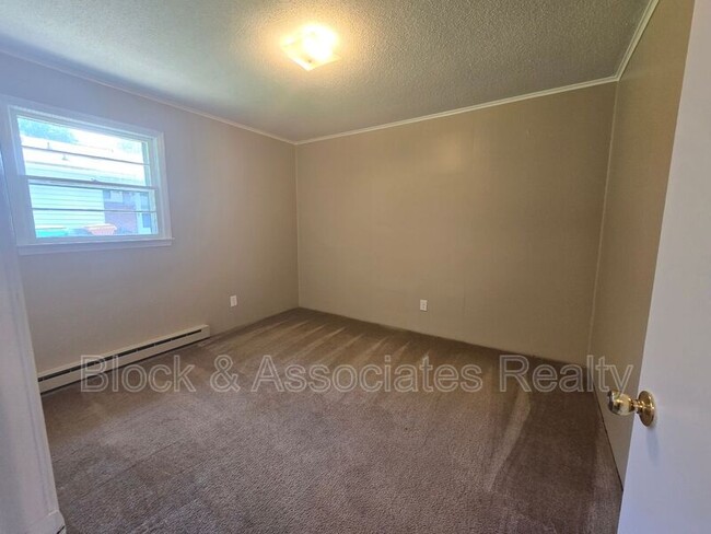 Building Photo - 1031 Pegram Ave