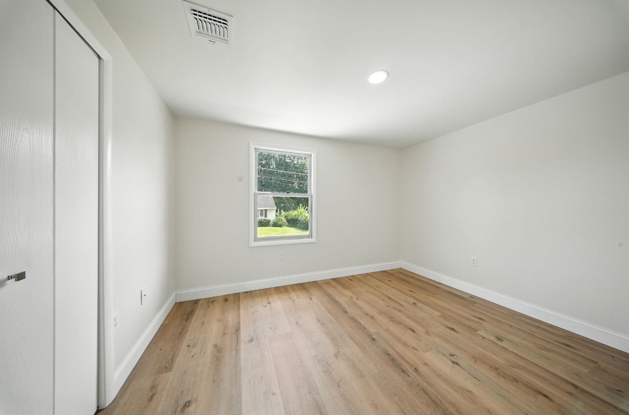 Building Photo - 155 Montgomery St