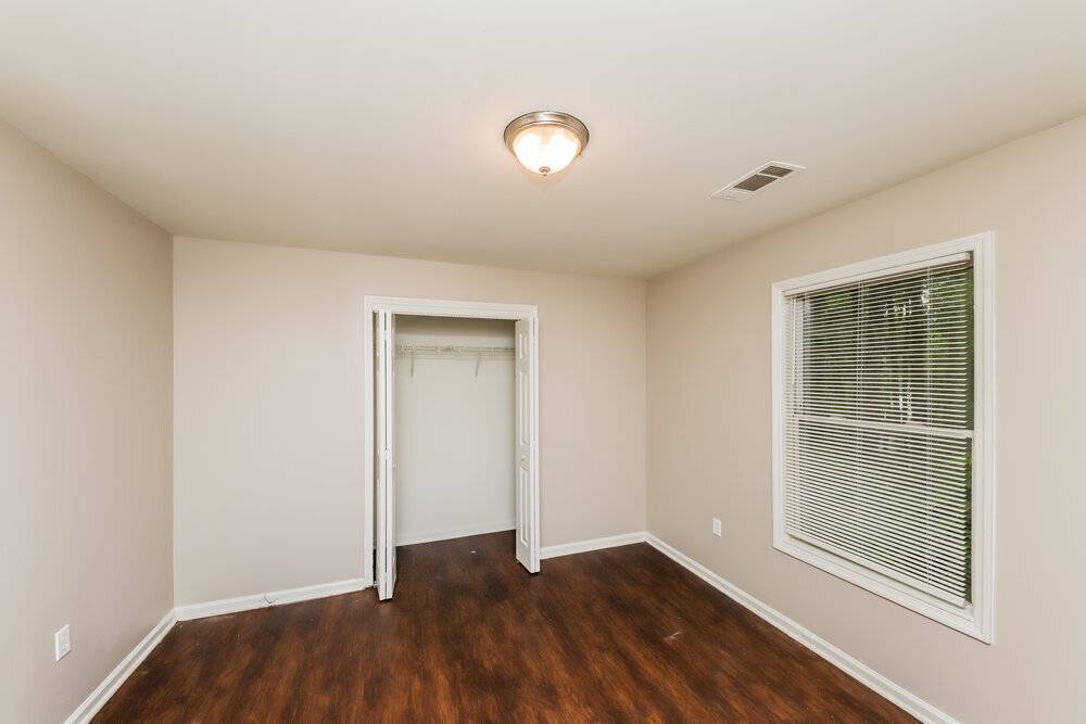 Building Photo - 730 Parker St