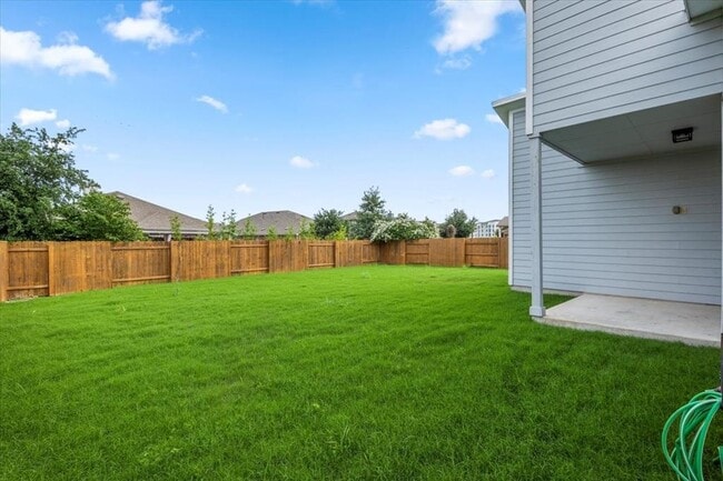 Building Photo - 7201 Garnet Mill Ln