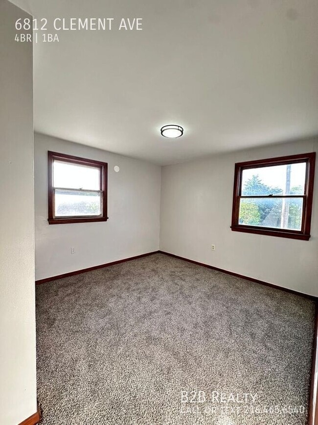 Building Photo - 6812 Clement Ave