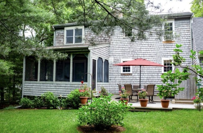 Building Photo - 35 Samoset Rd