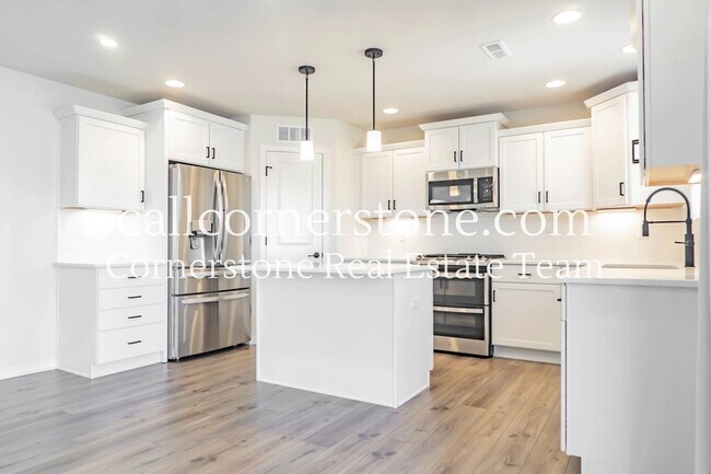 Building Photo - 8782 Beaverhead Cir