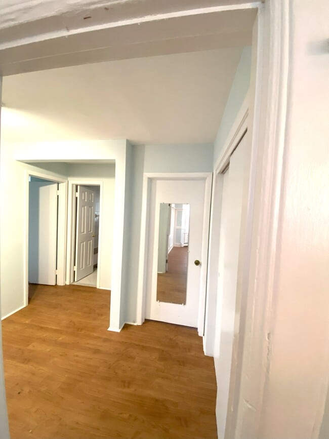 Building Photo - 82 Bergen Ave